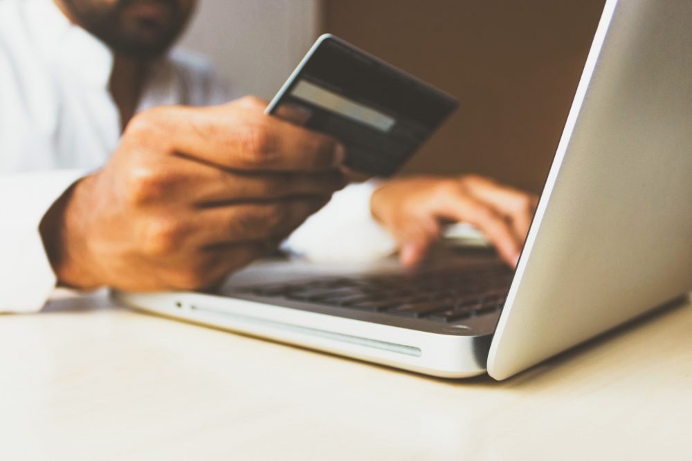 Il pagamento tramite addebito diretto SEPA non può essere subordinato al requisito del domicilio nello stesso Stato membro